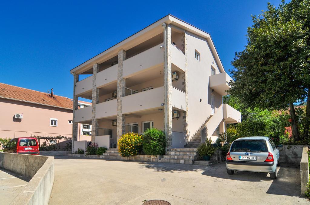 Apartments Samardzic Tivat Exterior photo